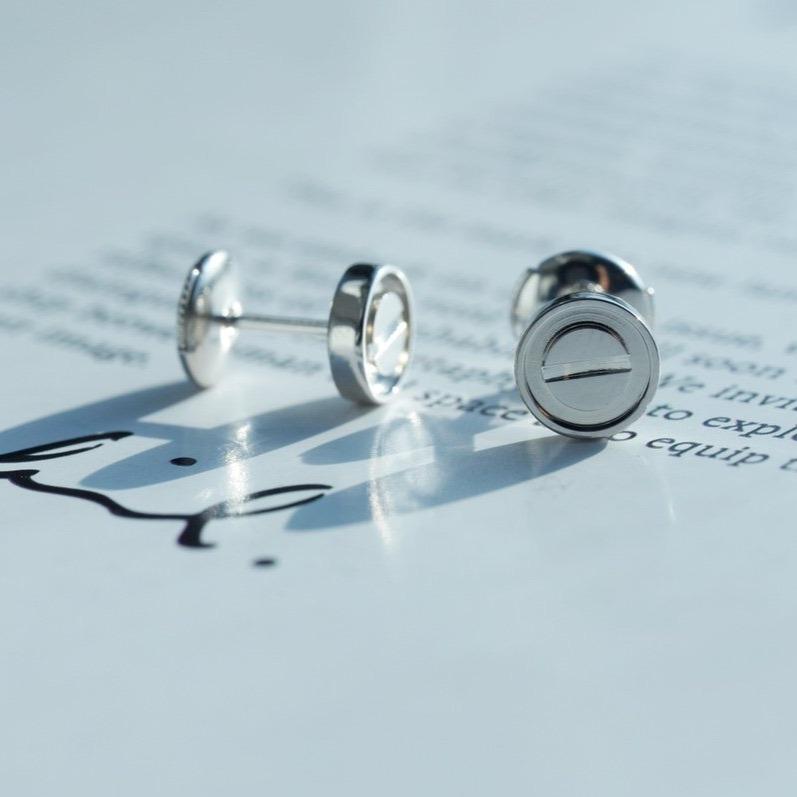 [⭐Shinejoy]LOVE EARRINGS SILVER 10MM
