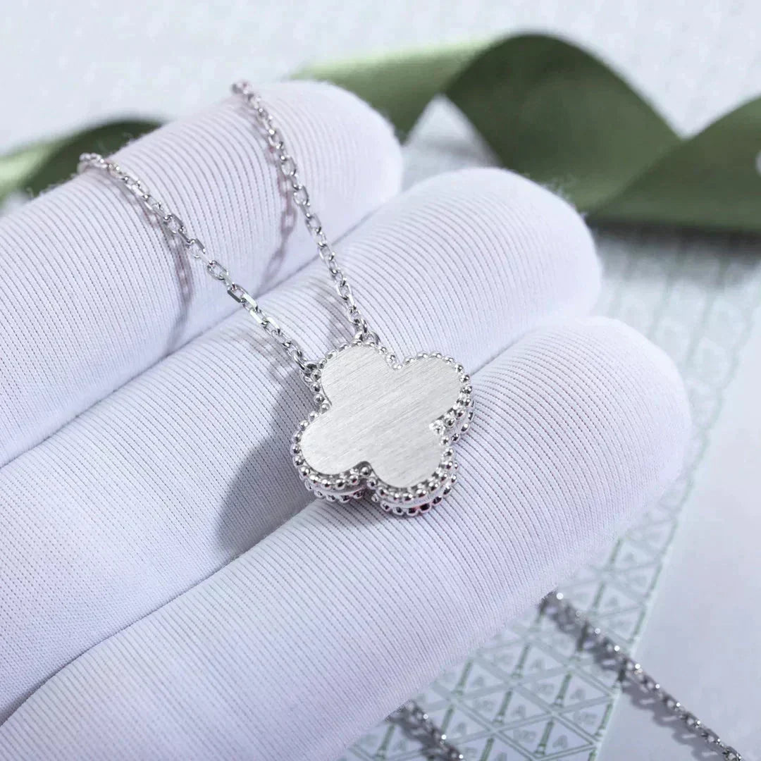 [⭐Shinejoy]CLOVER  15MM DIAMOND LASER NECKLACE SILVER