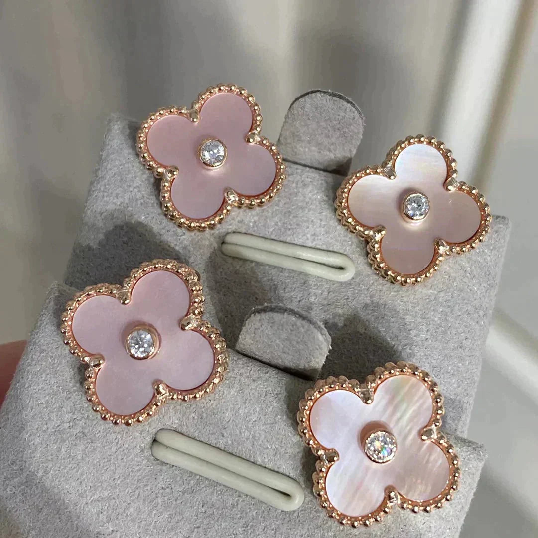 [⭐Shinejoy]CLOVER MEDIUM 1 MOTIFS  PINK MOP DIAMOND EARRINGS