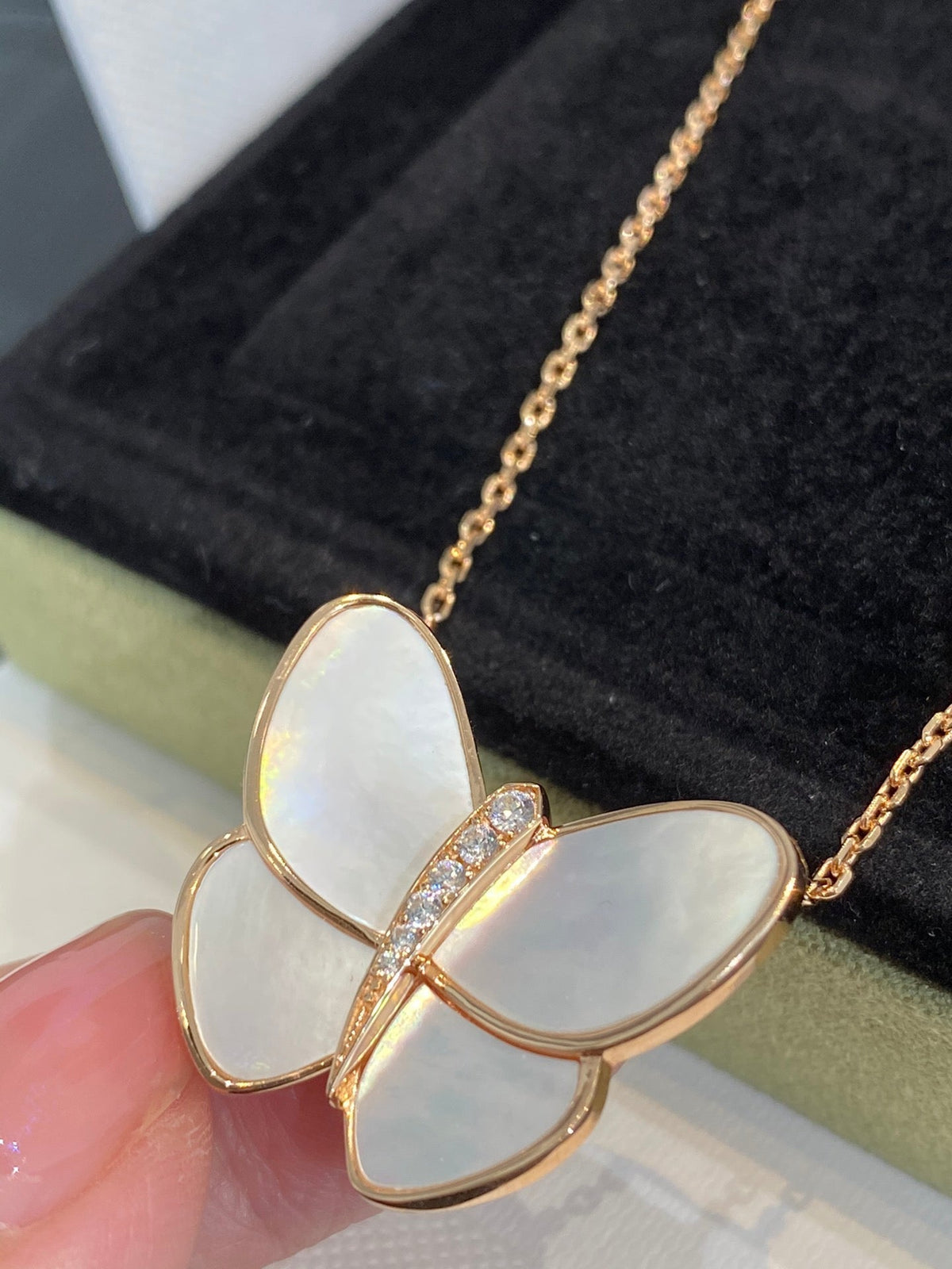 [⭐Shinejoy]BUTTERFLY GOLD MOP DIAMOND NECKLACE