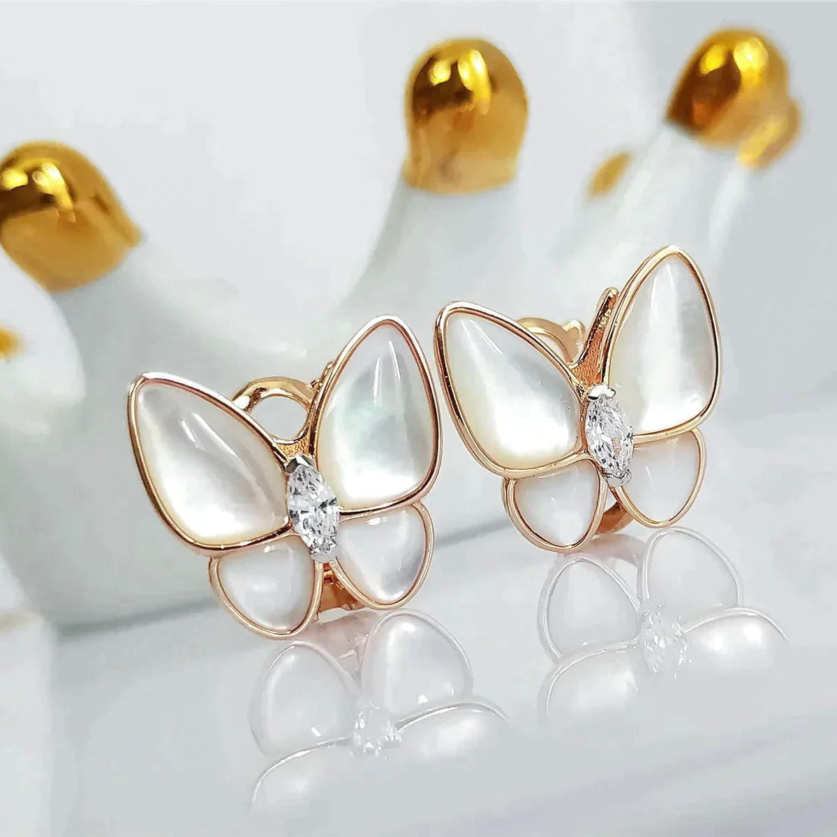 [⭐Shinejoy]BUTTERFLY MOP DIAMOND EARRINGS