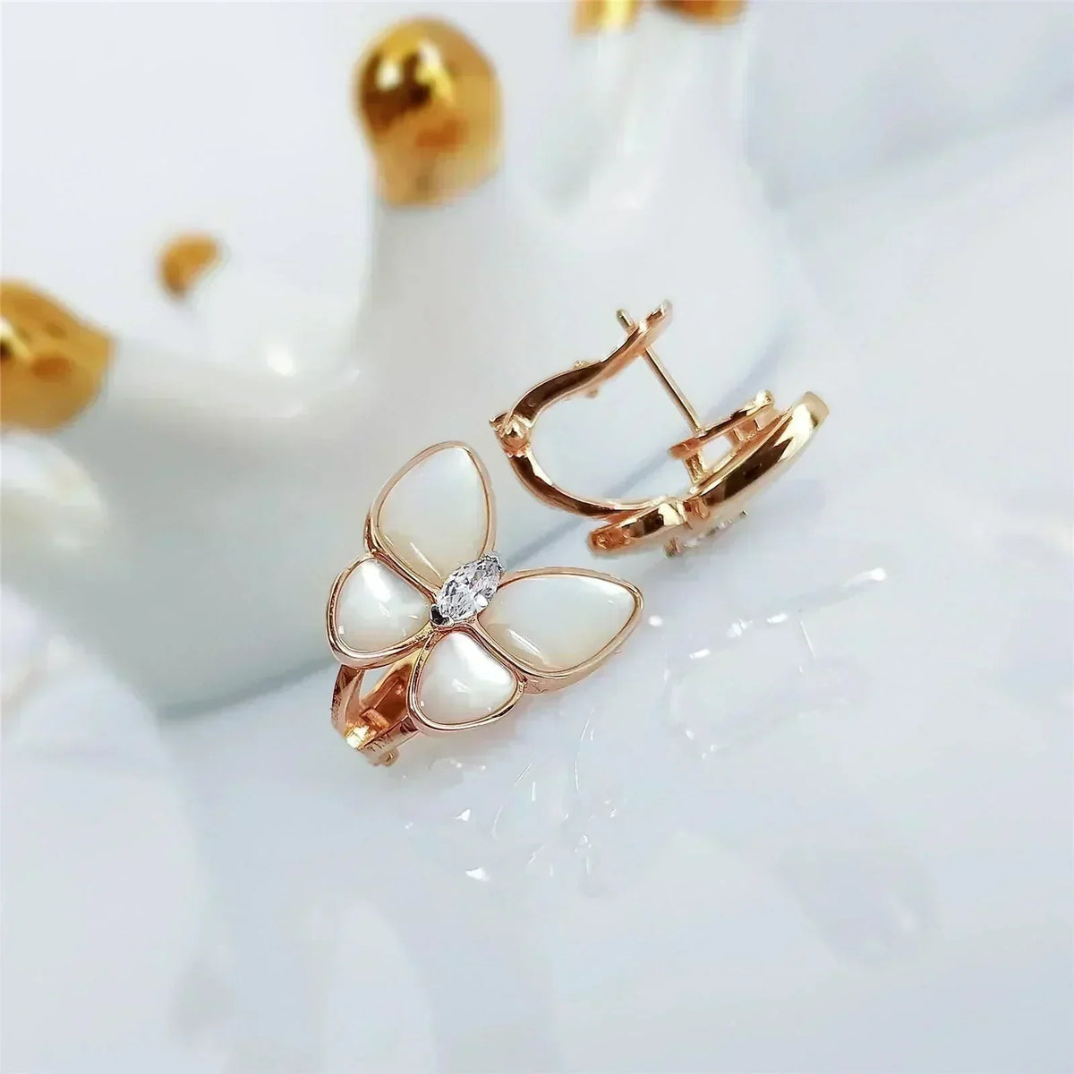 [⭐Shinejoy]BUTTERFLY MOP DIAMOND EARRINGS