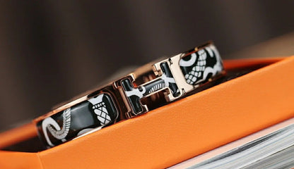 [⭐Shinejoy]H TARTAN BRACELET 12MM