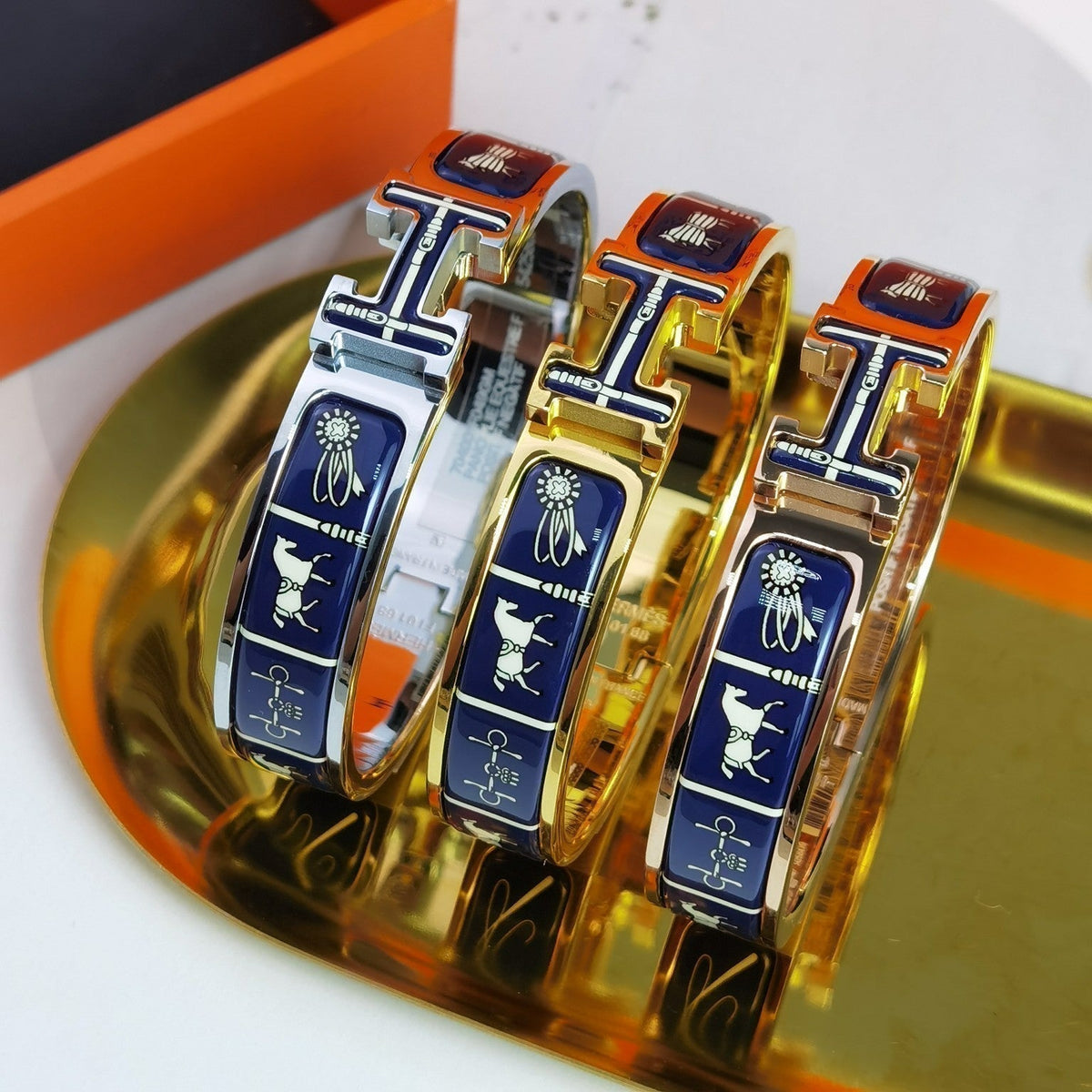 [⭐Shinejoy]H COUVERTURES DARK BLUE BRACELET