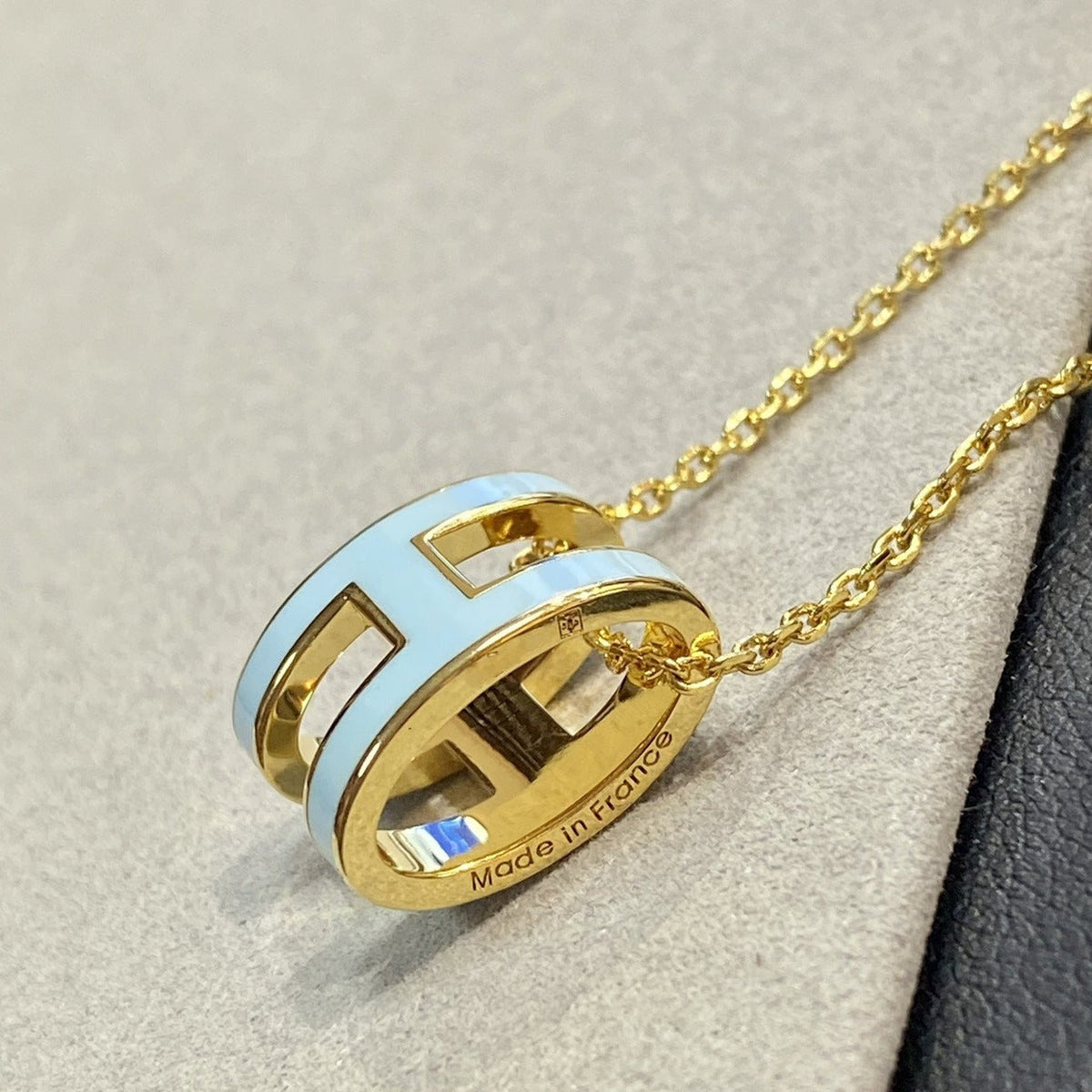 [⭐Shinejoy]POP H LIGHT BLUE NECKLACE