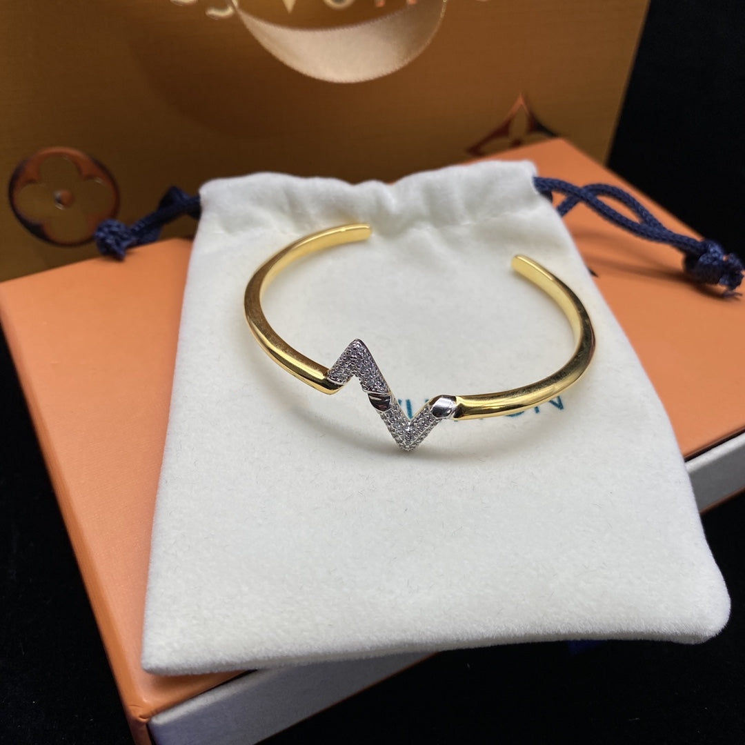 [⭐Shinejoy]VOLTE UPSITE DOWN DIAMOND GOLD OPEN BRACELET