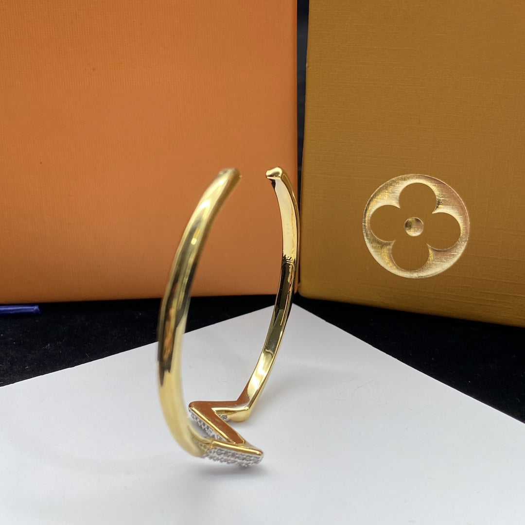 [⭐Shinejoy]VOLTE UPSITE DOWN DIAMOND GOLD OPEN BRACELET