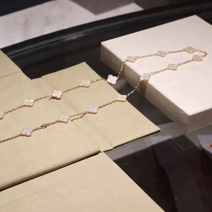 [⭐Shinejoy]CLOVER 20 MOTIFS WHITE MOP NECKLACE