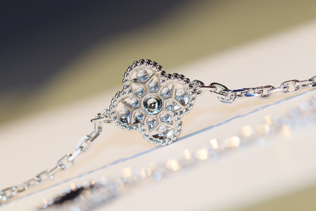 [⭐Shinejoy]CLOVER 20 MOTIFS ONYX DIAMOND SILVER