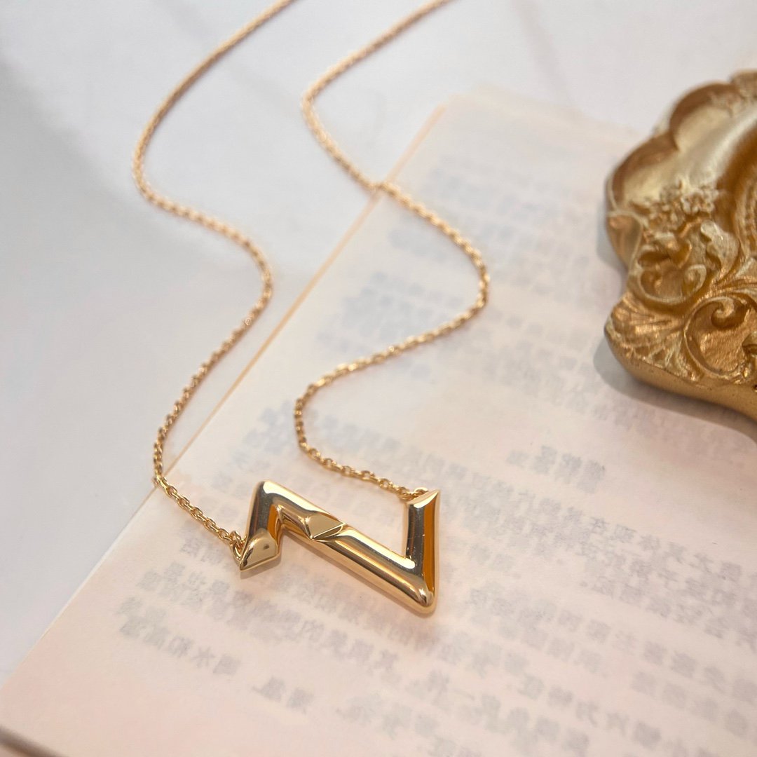 [⭐Shinejoy]VOLTE UPSIDE DOWN NECKLACE