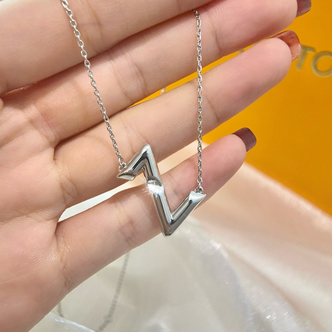 [⭐Shinejoy]VOLTE UPSIDE DOWN NECKLACE