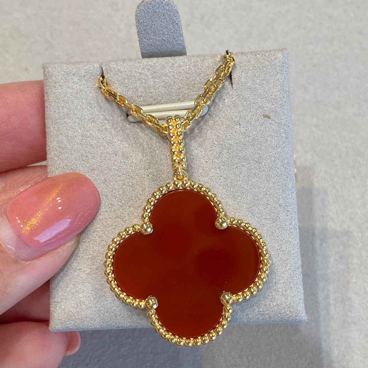 [⭐Shinejoy]CLOVER 25MM NECKLACE GOLD CARNELIAN