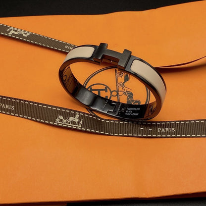 [⭐Shinejoy]H BRACELET 12MM BLACK BEIGE CERAMIC