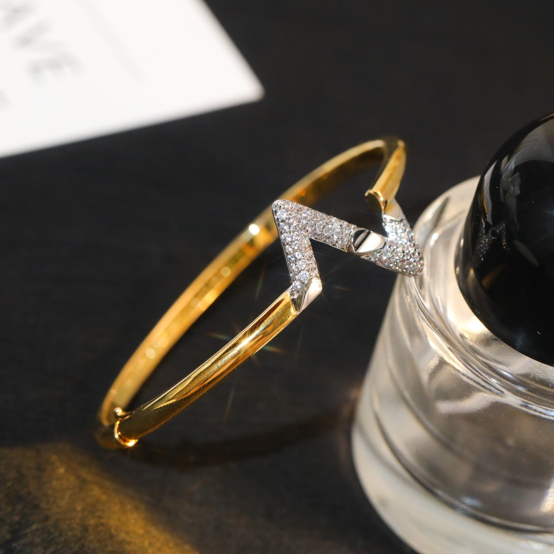 [⭐Shinejoy]VOLTE UPSITE DOWN GOLD DIAMOND BRACELET