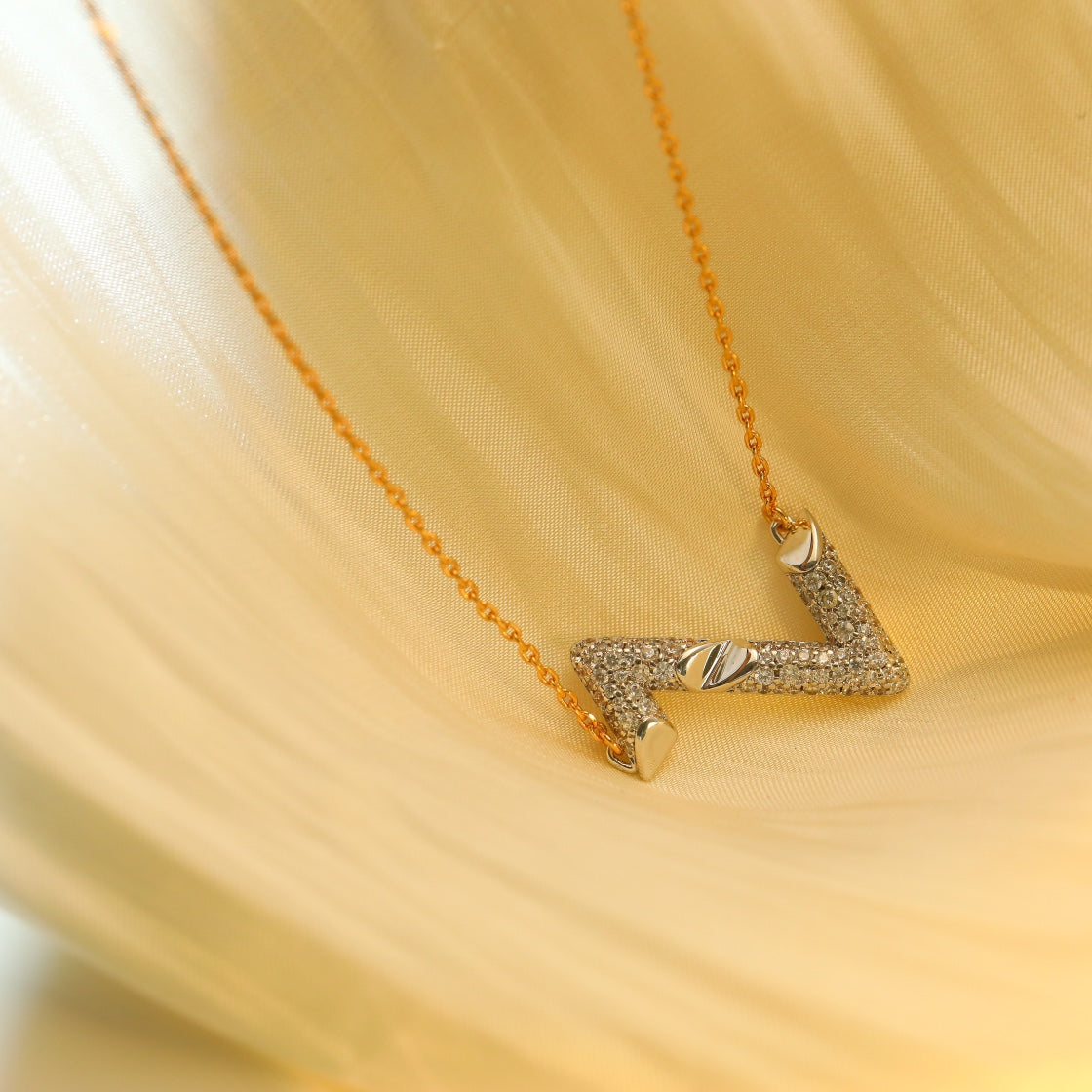 [⭐Shinejoy]VOLT SILVER DIAMOND PEDANT NECKLACE