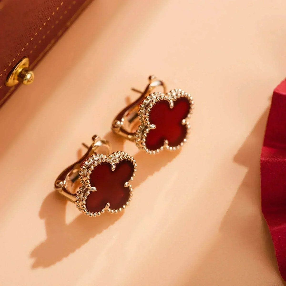 [⭐Shinejoy]CLOVER MEDIUM 1 MOTIFS CARNELIAN  EARRINGS