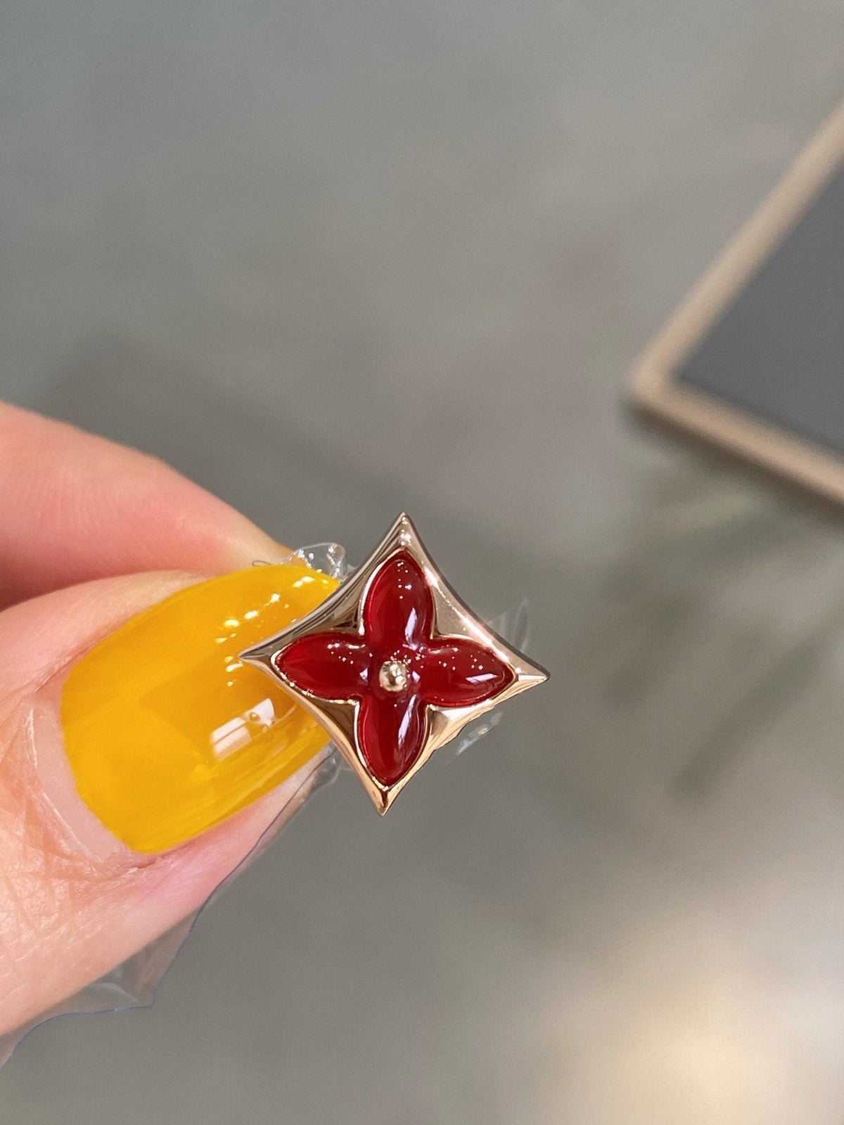 [⭐Shinejoy]STAR AND SUN PINK GOLD CARNELIAN STUD EARRINGS