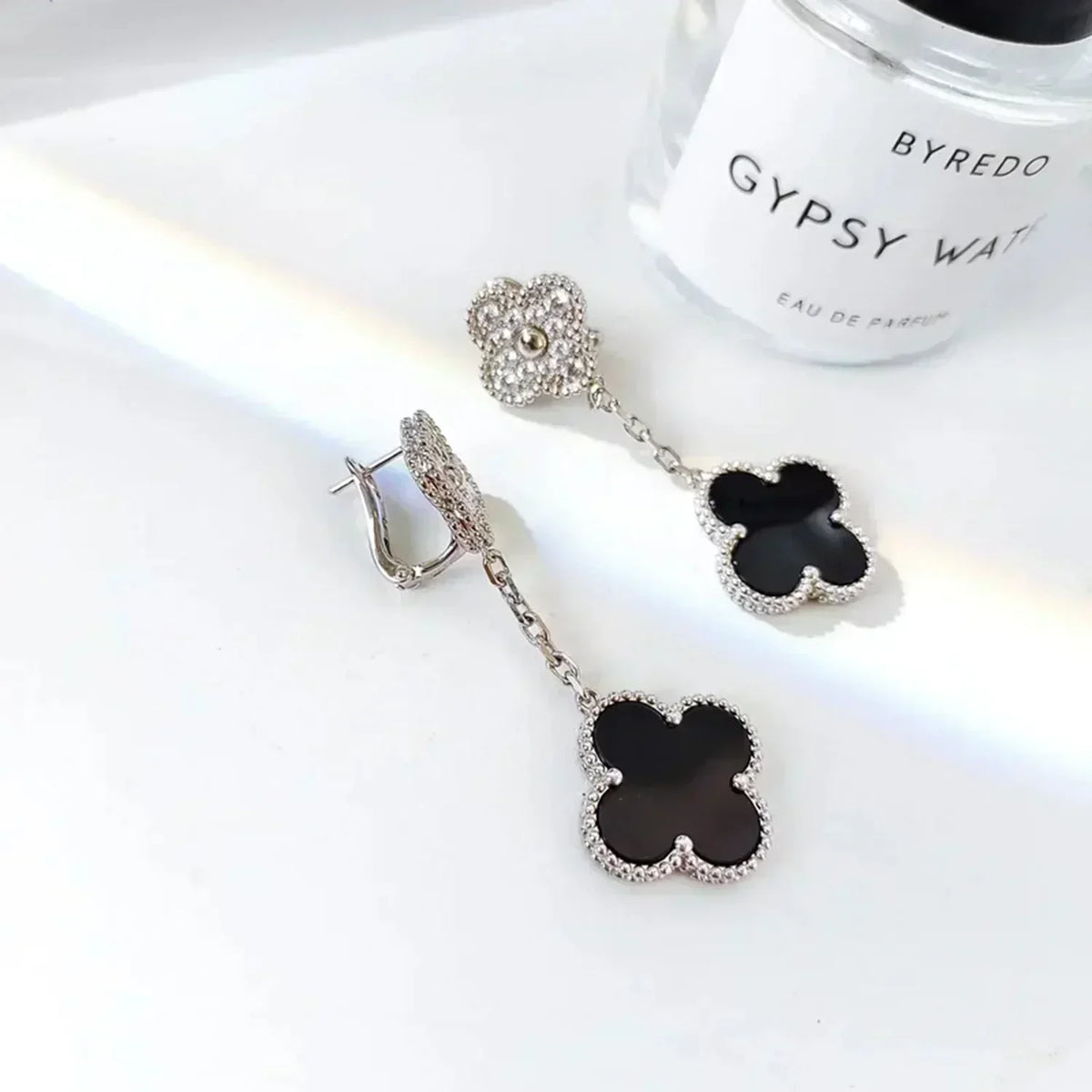[⭐Shinejoy]CLOVER 2 MOTIFS  DIAMOND ONYX EARRINGS SILVER