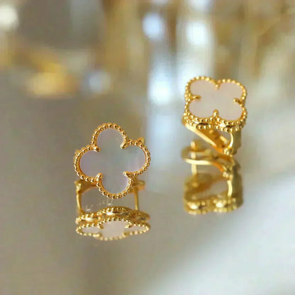 [⭐Shinejoy]CLOVER MEDIUM 1 MOTIFS  WHITE MOP STUD EARRINGS