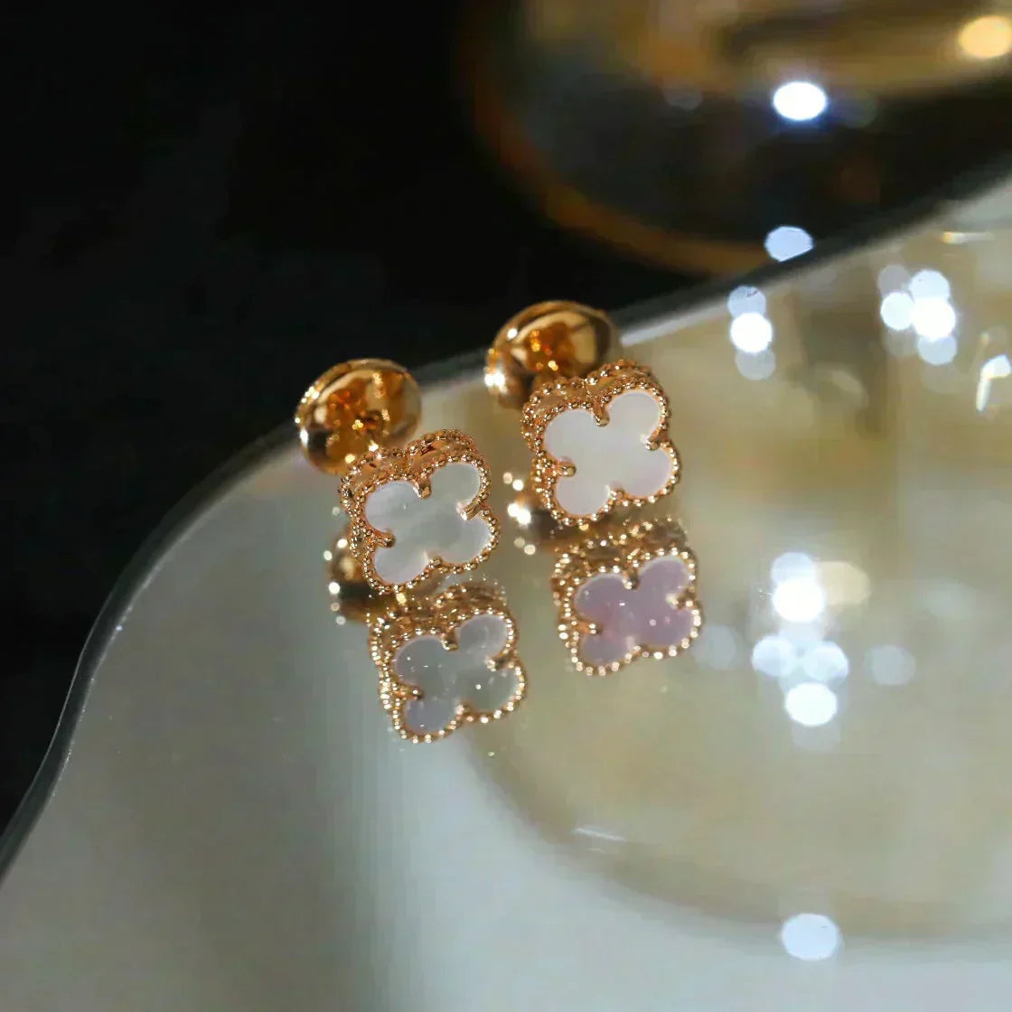 [⭐Shinejoy]CLOVER MINI 9.5MM WHITE MOP EARRINGS