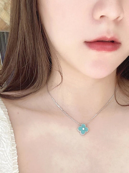 [⭐Shinejoy]CLOVER 1 DIAMOND LIGHT BLUE SILVER NECKLACE