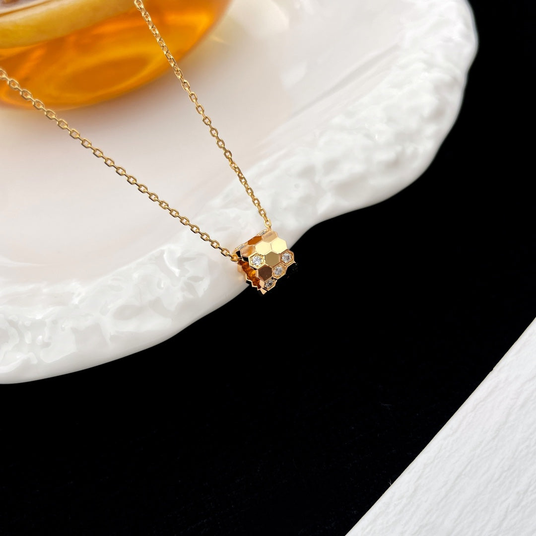[⭐Shinejoy]BEE MINI PEDANT DIAMOND NECKLACE