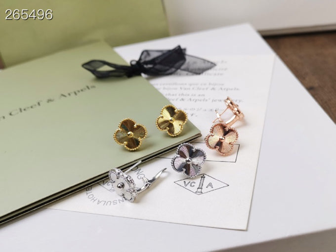 [⭐Shinejoy]CLOVER MEDIUM STUD EARRINGS