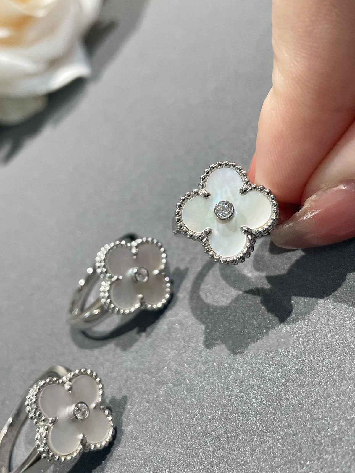 [⭐Shinejoy]CLOVER SILVER MOP DIAMOND RING