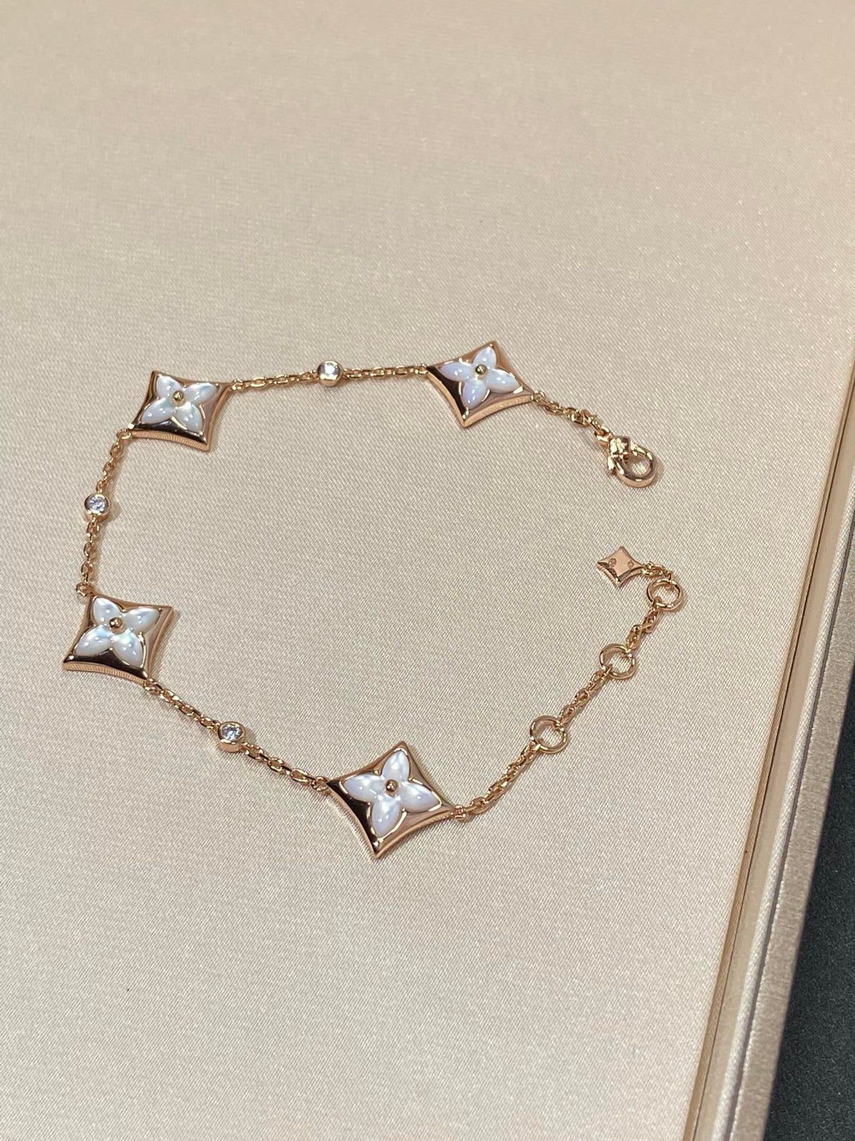 [⭐Shinejoy]STAR 4 MOTIF MOP DIAMOND PINK GOLD BRACELET