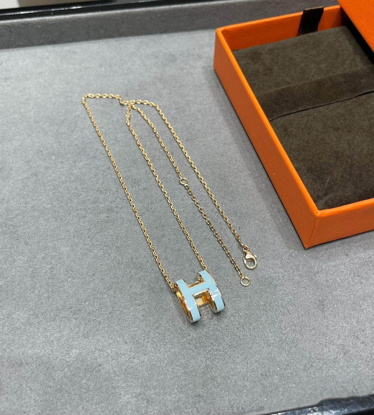 [⭐Shinejoy]POP H SKY BLUE NECKLACE