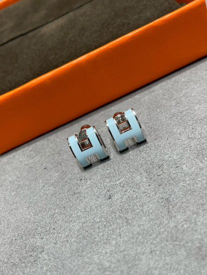 [⭐Shinejoy]POP H SKY BLUE STUD EARRINGS