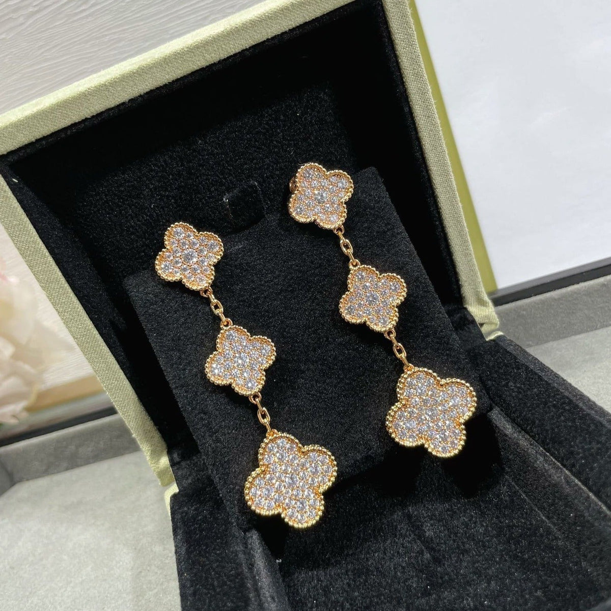[⭐Shinejoy]CLOVER 3 MOTIFS DIAMOND PAVED ROSE GOLD EARRINGS