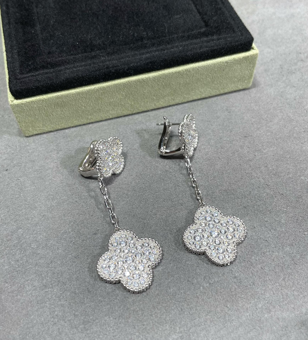 [⭐Shinejoy]CLOVER 2 MOTIFS DIAMOND PAVED SILVER EARRINGS