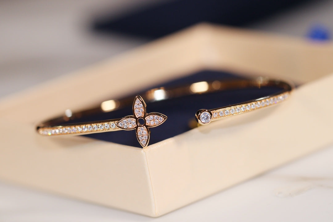 [⭐Shinejoy]IDYLLE GOLD OPEN BRACELET DIAMOND PAVED