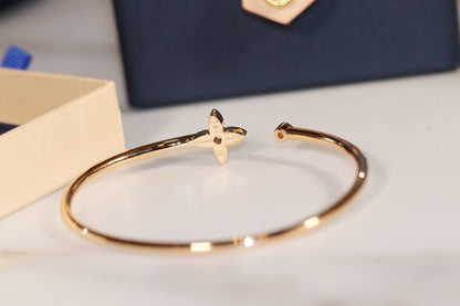 [⭐Shinejoy]IDYLLE GOLD OPEN BRACELET DIAMOND PAVED