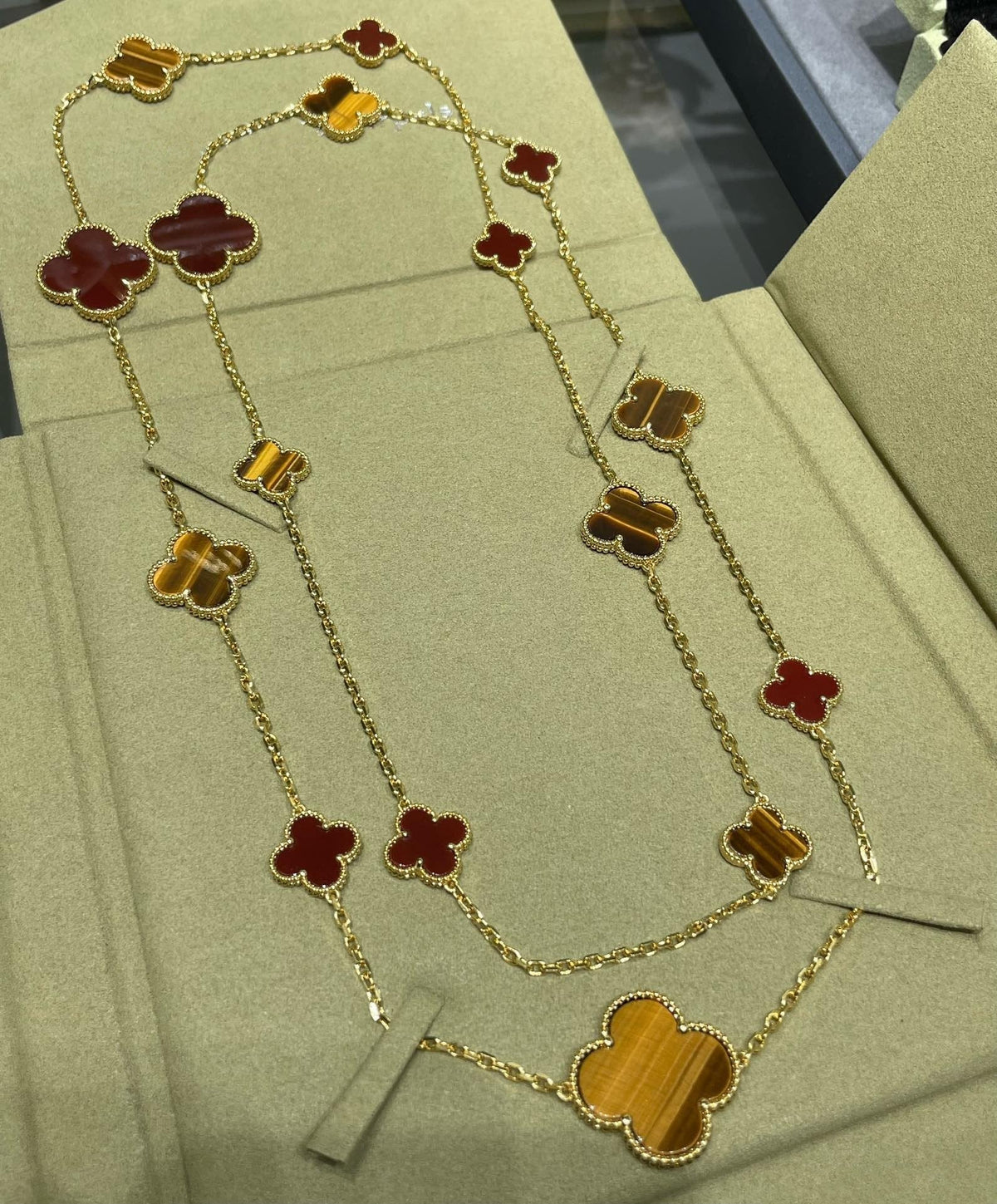 [⭐Shinejoy]CLOVER 16 MOTIF CARNELIAN TIGER EYE ROSE GOLD NECKLACE