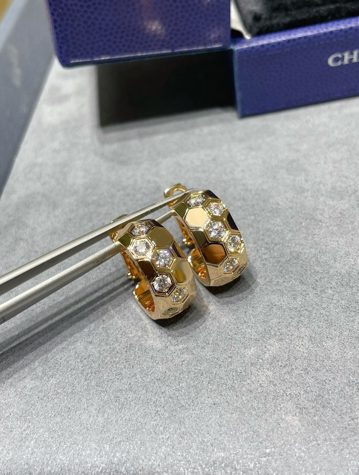 [⭐Shinejoy]BEE LOVE DIAMOND HOOP EARRINGS