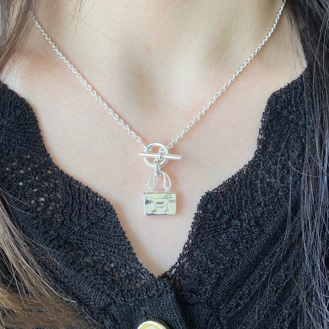 [⭐Shinejoy]CONSTANCE PEDANT SILVER NECKLACE