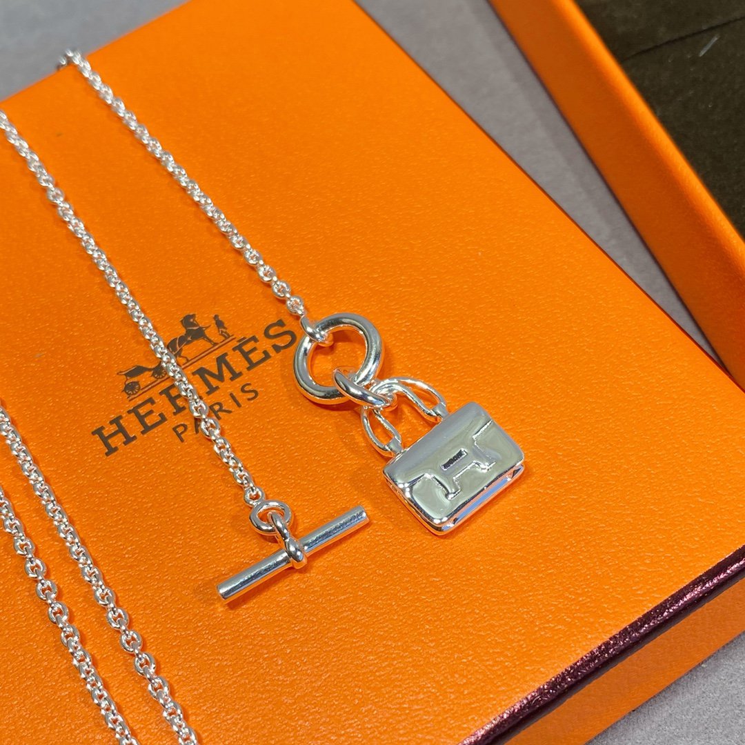 [⭐Shinejoy]CONSTANCE PEDANT SILVER NECKLACE