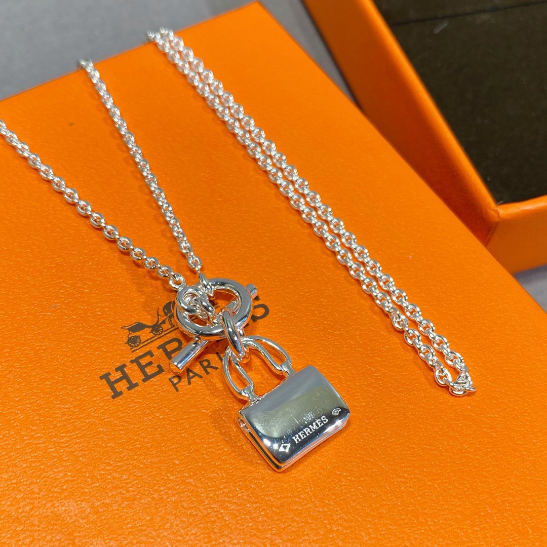 [⭐Shinejoy]CONSTANCE PEDANT SILVER NECKLACE