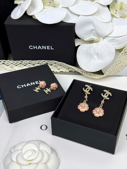 [⭐Shinejoy]26C Pink Camellia Enamel Pendant with Double C Earrings
