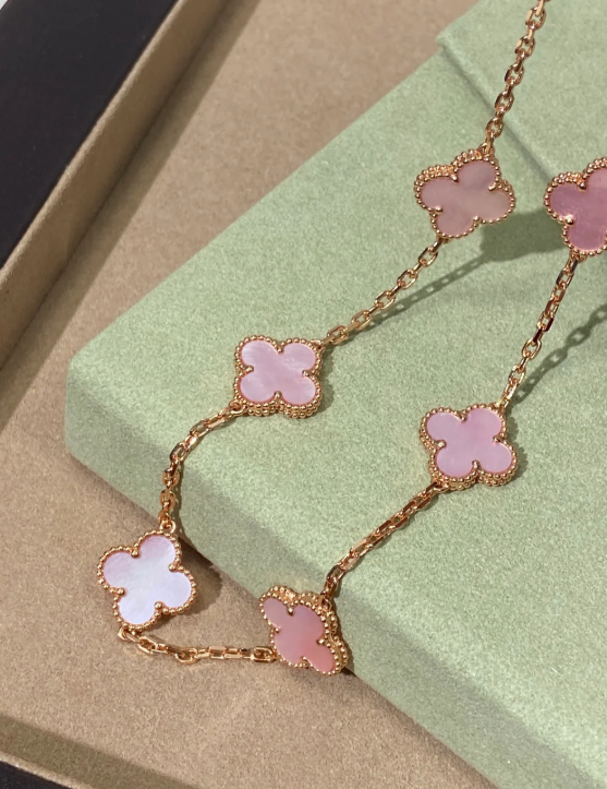 [⭐Shinejoy Jewellery] Pink Necklace with Ten Clover Designs