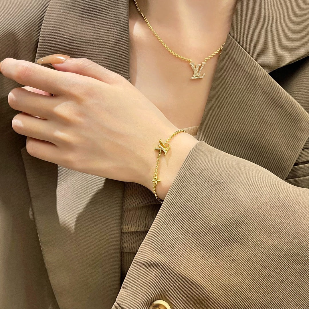 [⭐Shinejoy]LOGO STAR MOTIF GOLD BRACELET