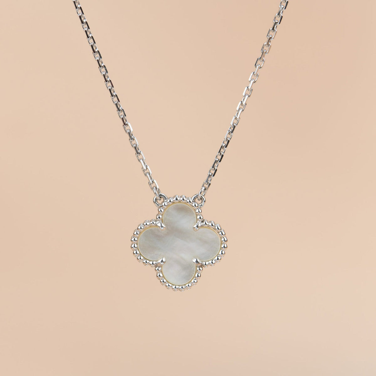 [⭐Shinejoy]CLOVER  15MM WHITE MOTHER-OF-PEARL SILVER
