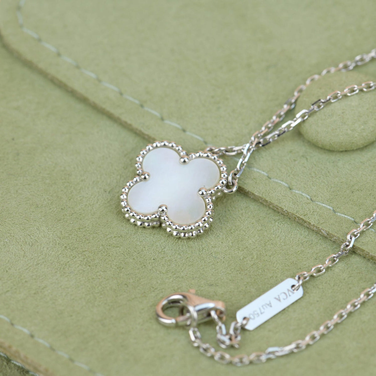 [⭐Shinejoy]CLOVER  15MM WHITE MOTHER-OF-PEARL SILVER