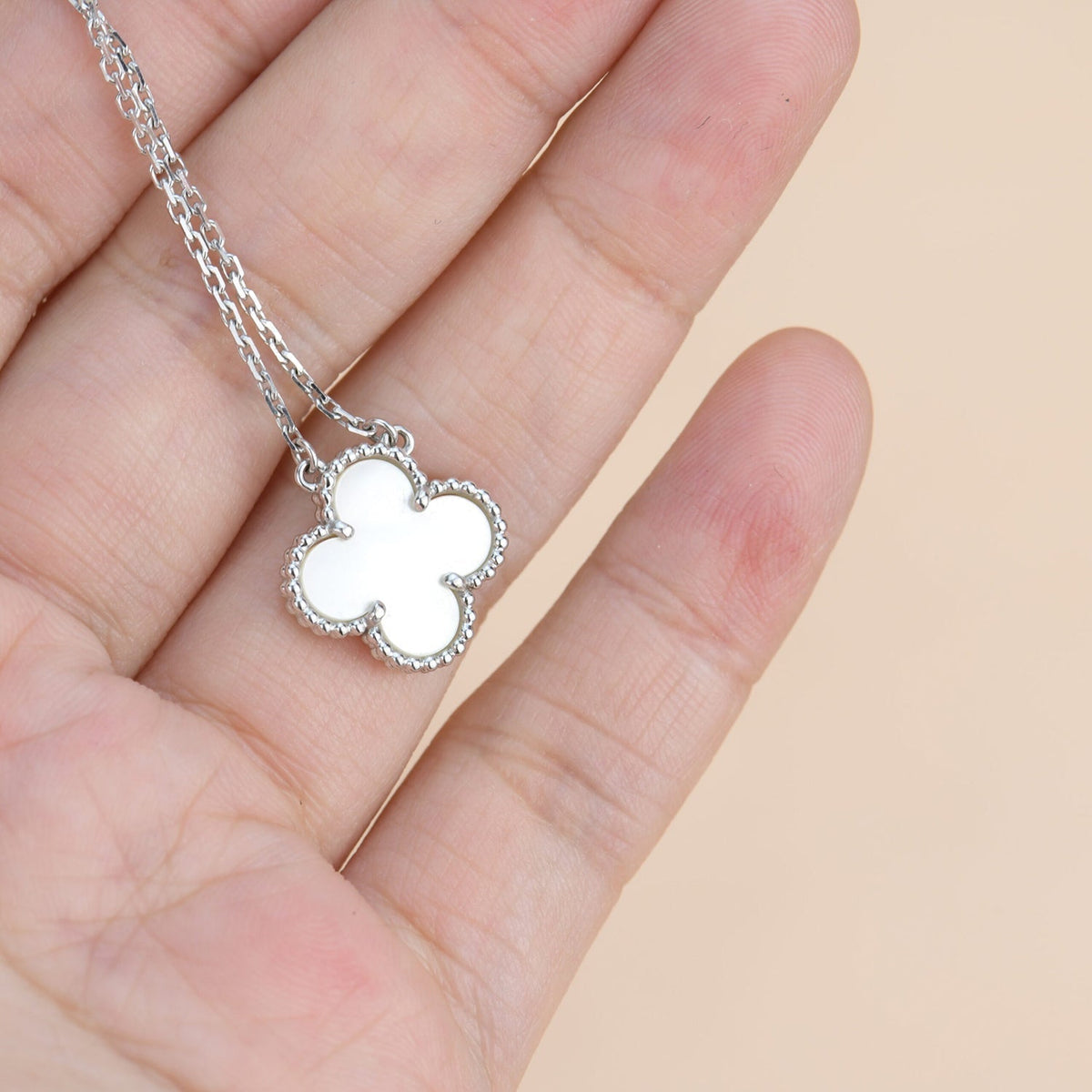 [⭐Shinejoy]CLOVER  15MM WHITE MOTHER-OF-PEARL SILVER