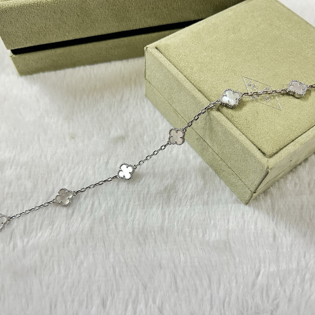 [⭐Shinejoy]CLOVER 6 MOTIF WHITE MOP BRACELET