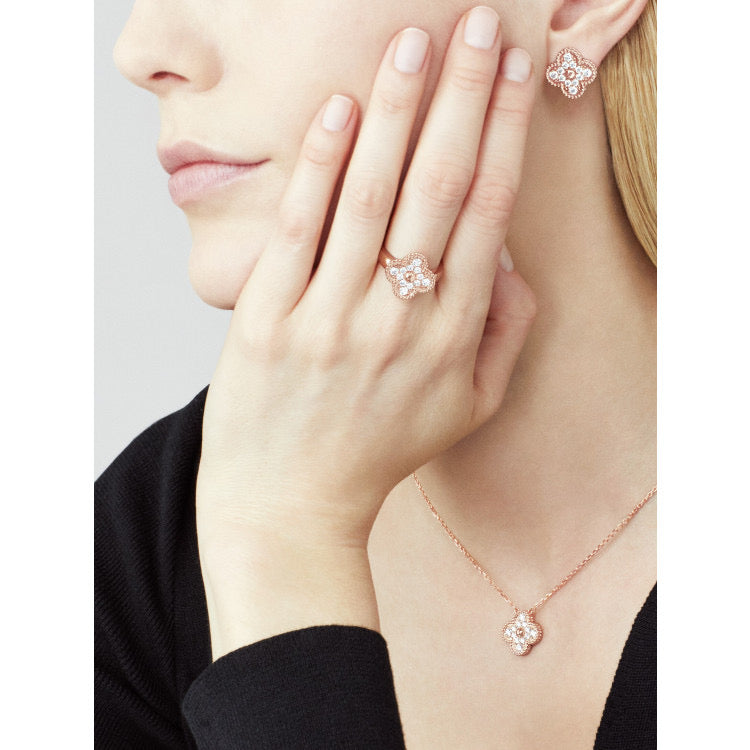 [⭐Shinejoy]CLOVER 15MM DIAMOND SINGLE FLOWER NECKLACE