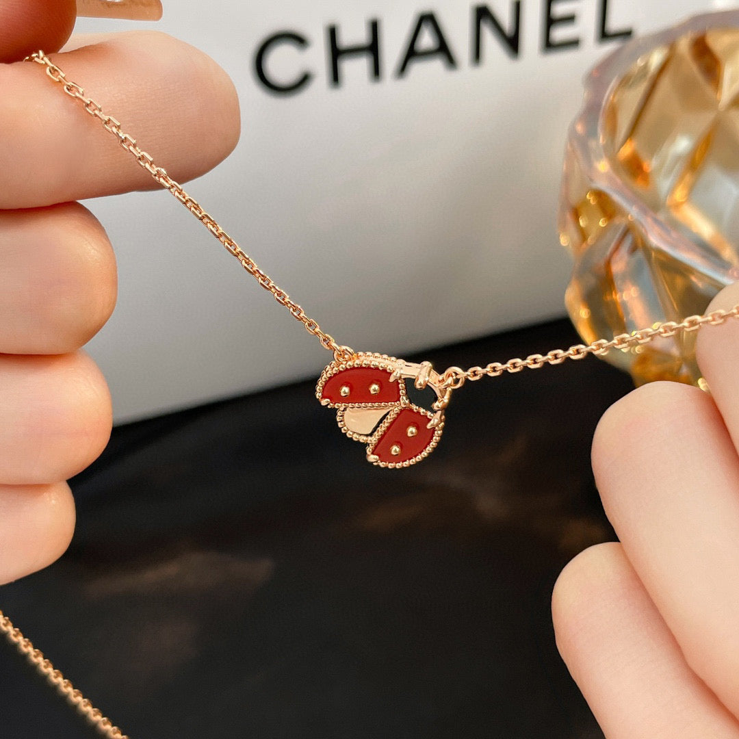 [⭐Shinejoy]LUCKY  CARNELIANS LADYBUG NECKLACE