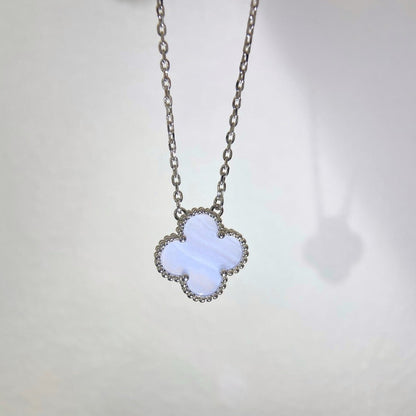 [⭐Shinejoy]CLOVER 15MM BLUE CHALCEDONY NECKLACE SILVER